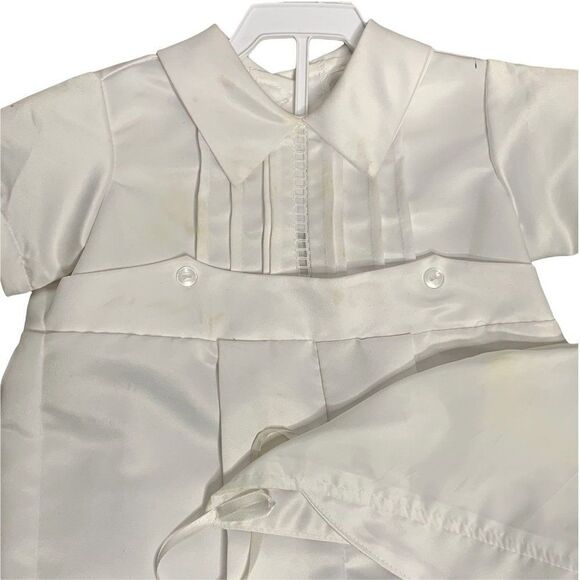 Vintage Infant One Piece Tuxedo Suit 18 months White Christening Buttons Hat - Picture 2 of 7